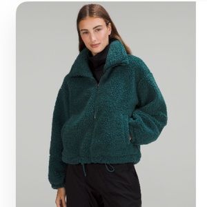 Lululemon green jasper cinchable fleece size 4